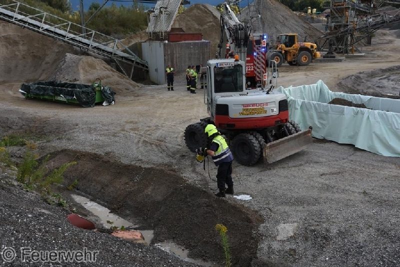 Kraftstoffaustritt (Bild 4)